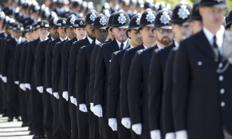 « Bobbies » londoniens.