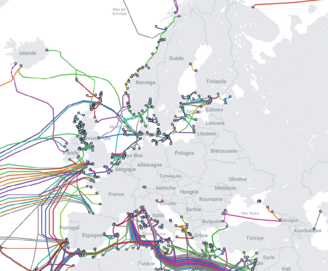 Carte des câbles sous-marins du réseau Internet (Europe, 2025)